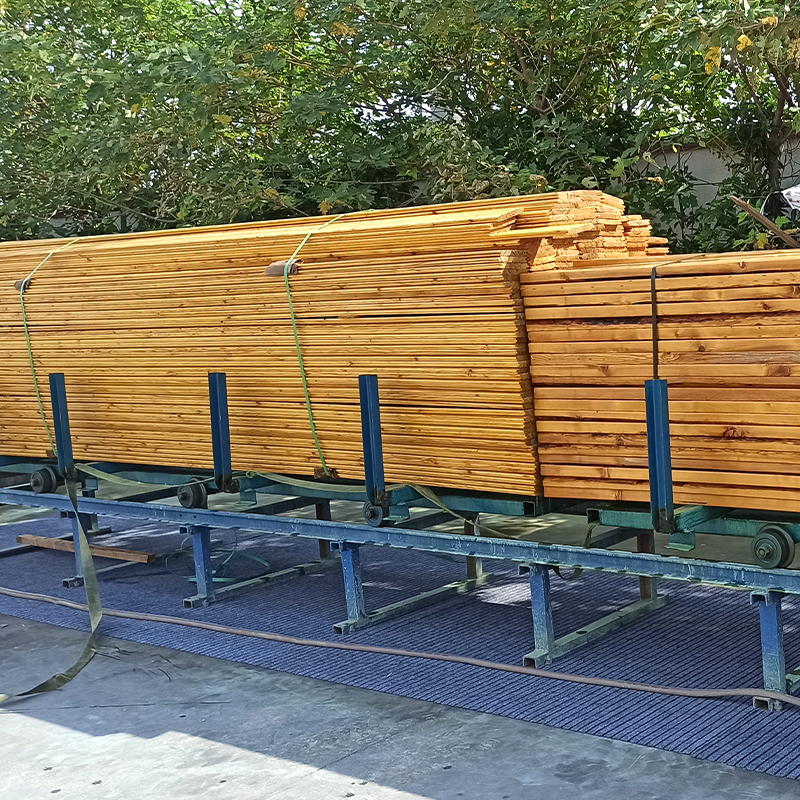  소나무 압력 처리 목재