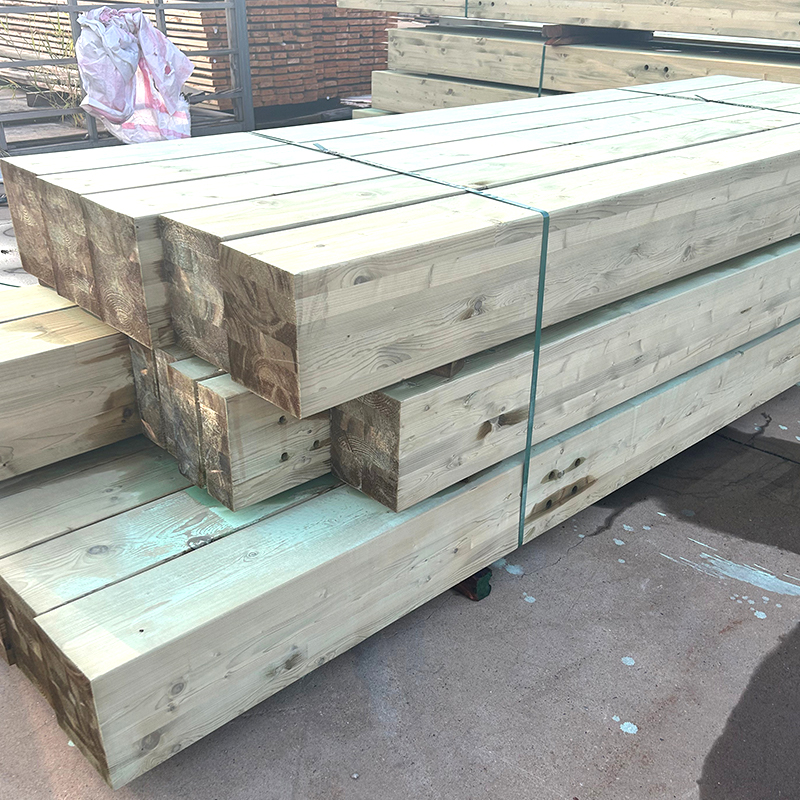  가문비나무 압력 처리 목재